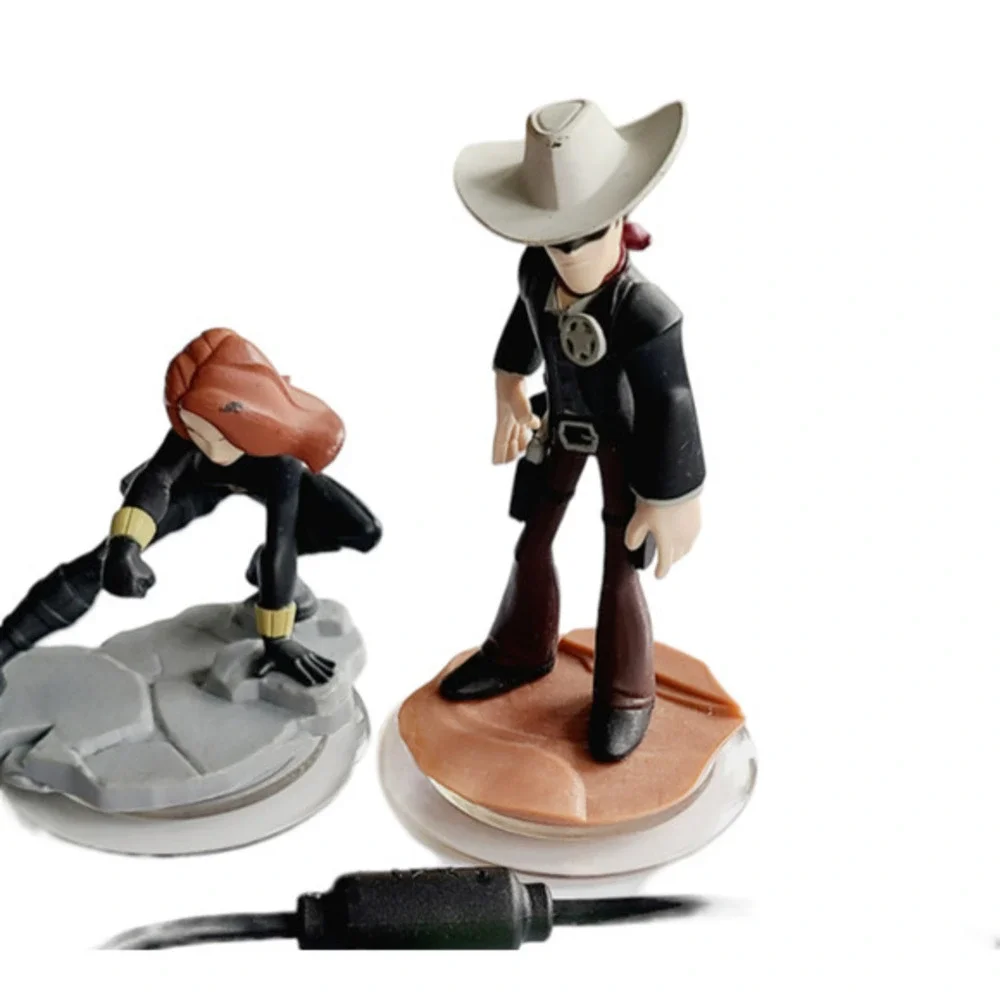 Disney Infinity Game Lot with Figures‎